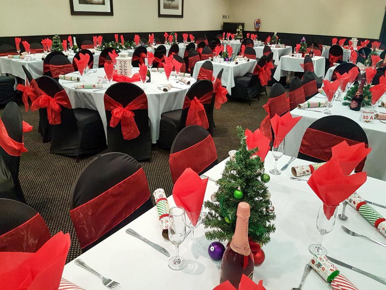 Safari Hotel&Convention Centre Rustenburg Esterno foto