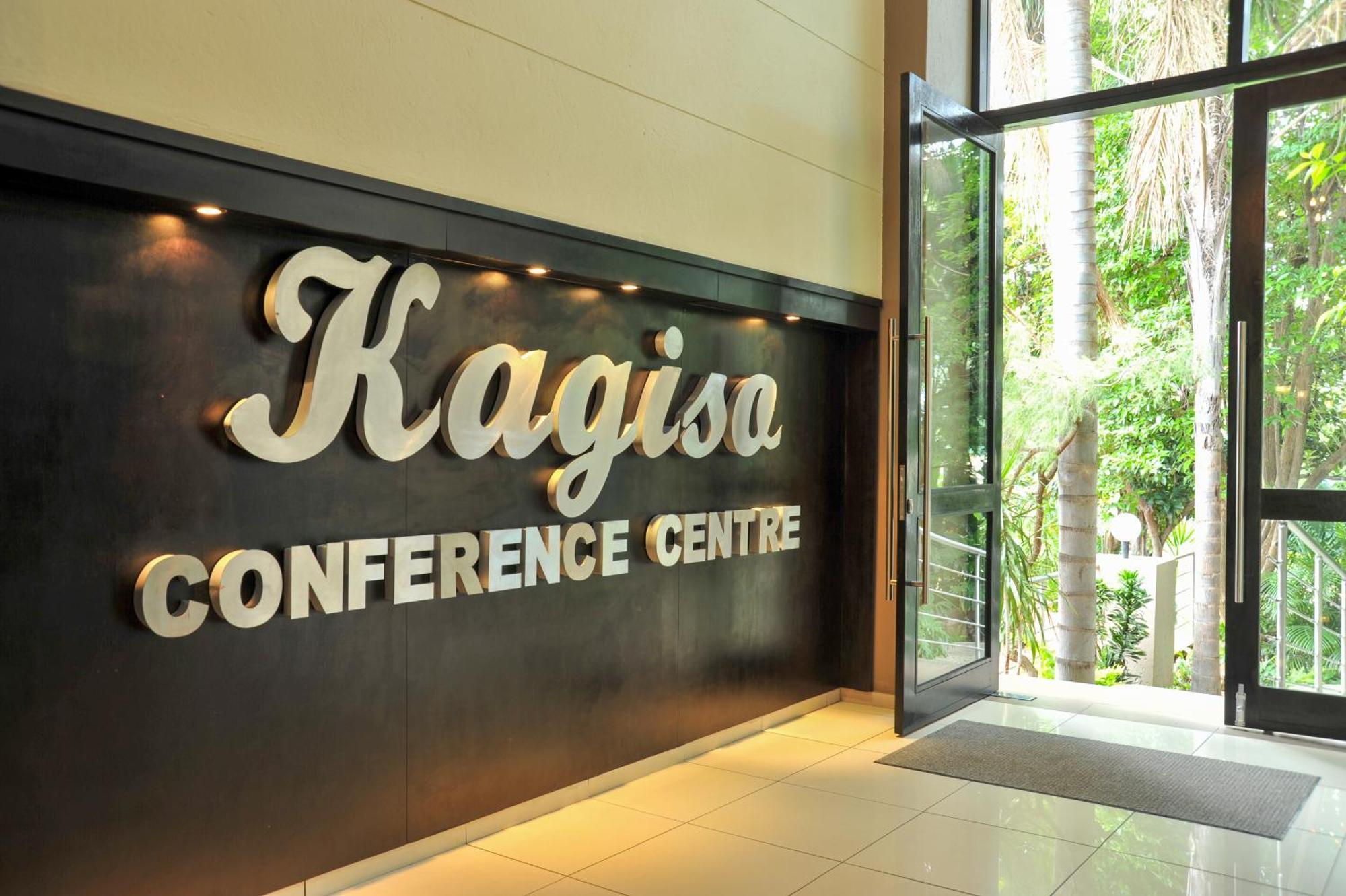 Safari Hotel&Convention Centre Rustenburg Esterno foto