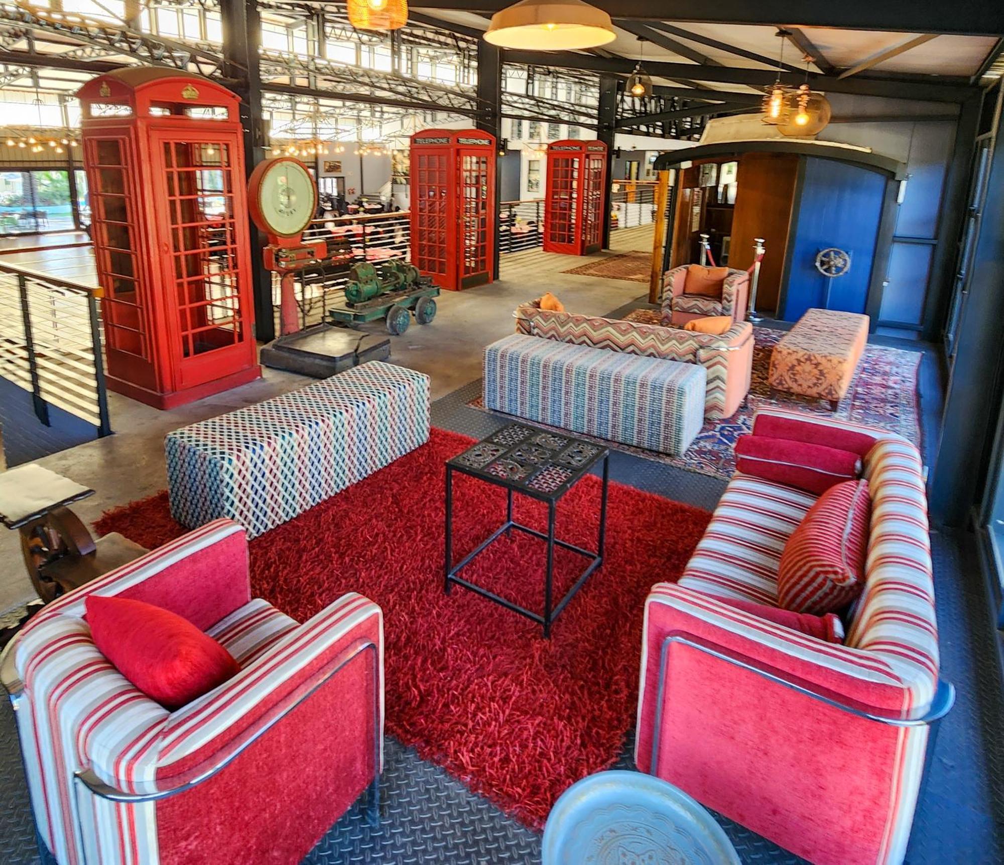 Safari Hotel&Convention Centre Rustenburg Esterno foto